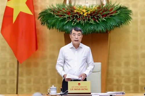 Xử lý dứt điểm thiếu sách giáo khoa, siết trách nhiệm địa phương về suất ăn học đường