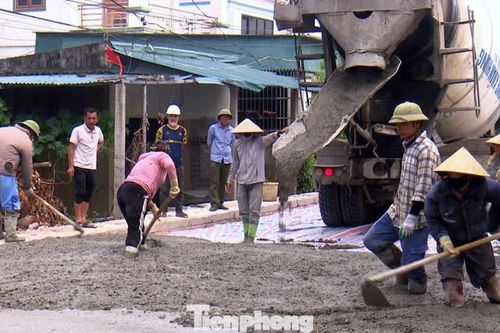 Người dân Nghệ An đồng loạt hiến đất mở đường