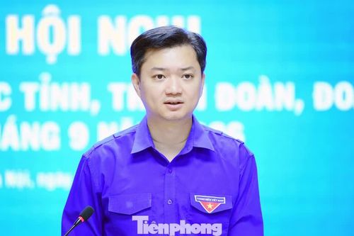 Tập trung xử lý 'điểm nghẽn' về công tác cán bộ, không chờ giao ban mới phản ánh khó khăn