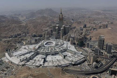 Ảrập Xêút tuyên bố bắn hạ UAV của nhóm thân Iran ở thánh địa Mecca