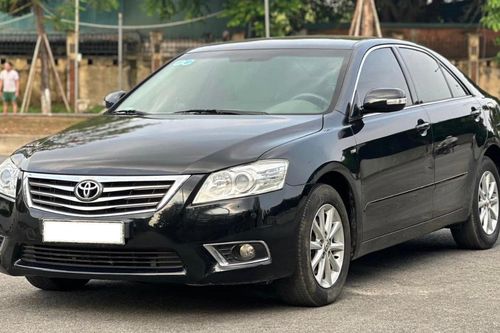 Loạt xe Toyota Camry cũ đời 2008 - 2011 được thanh lý giá rẻ có nên mua?