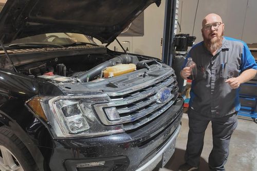 Chủ xe 'phát điên' vì vừa thay hộp số đã bị hỏng chỉ sau hơn 30.000km