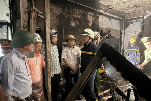 Cháy nhà dân tại Hà Nội, 5 người tử vong