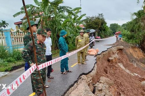 Phú Thọ di dời nhiều hộ dân do sạt lở tuyến đường bao Ngòi Lạt