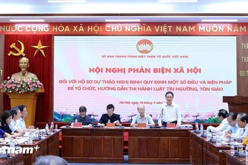 Lắng nghe tiếng nói thực tiễn để hoàn thiện pháp luật về tín ngưỡng, tôn giáo