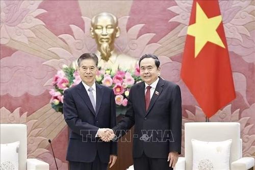 Chủ tịch Quốc hội tiếp Chủ nhiệm Ủy ban Tài chính - Kinh tế của Nhân đại toàn quốc Trung Quốc