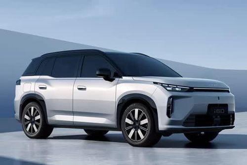 SUV hạng C công suất 224 mã lực, giá chưa tới 450 triệu đồng