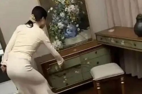 Chồng bất ngờ trở về sau chuyến công tác, phát hiện bí mật của vợ sau thời gian dài sống xa nhau