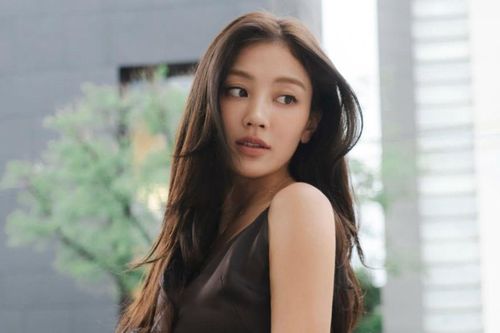 Jihyo (TWICE) hóa nữ thần mùa thu, nhan sắc ngày càng thăng hạng