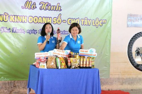 Phụ nữ Huế đồng hành cùng hộ kinh doanh trên môi trường số