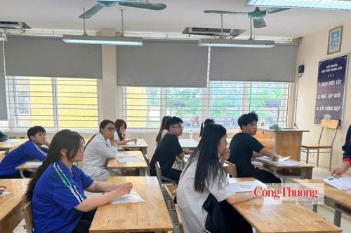 Bỏ quỹ phụ huynh: Không để khoản thu tự nguyện thành bắt buộc