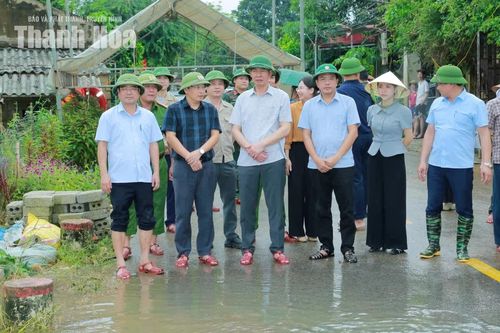 Phó Bí thư Tỉnh ủy Trịnh Tuấn Sinh kiểm tra công tác ứng phó mưa lũ tại một số địa phương