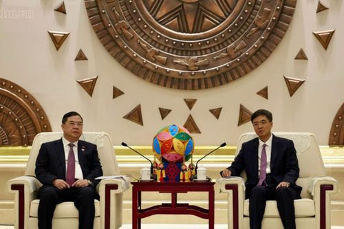 Phó Thủ tướng Thường trực Phạm Gia Túc đề nghị Quảng Tây thúc đẩy kết nối đường sắt, cửa khẩu thông minh và AI
