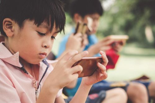 Hàn Quốc nghiên cứu smartphone chống nghiện dành cho thanh thiếu niên
