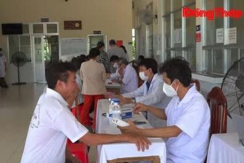 BHYT - Điểm tựa sức khỏe của người dân xã an toàn khu