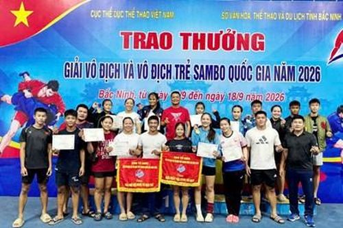Huế nhất toàn đoàn Giải vô địch & vô địch trẻ Sambo Quốc gia