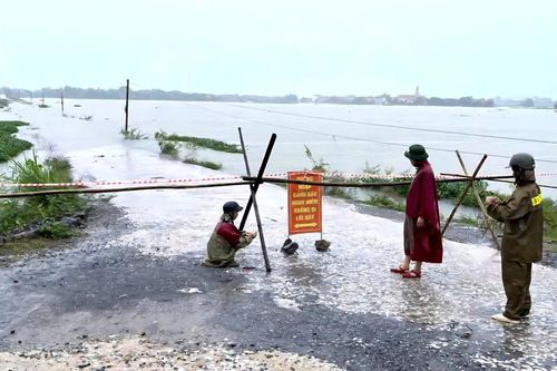 Ninh Bình: Chủ động ứng phó mưa lớn, bảo đảm an toàn giao thông