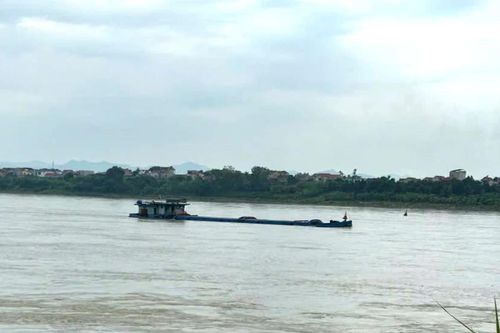 Sẵn sàng ứng phó mưa lũ, không để ách tắc trên các tuyến đường thủy