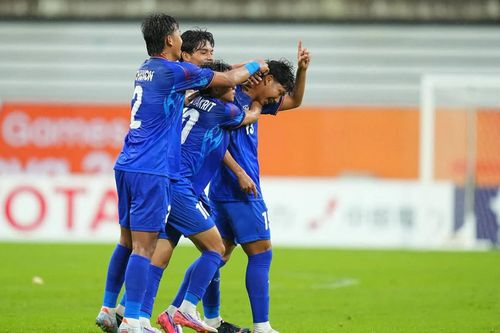 ASIAD 20: U23 Thái Lan ngược dòng khó tin trước Kyrgyzstan