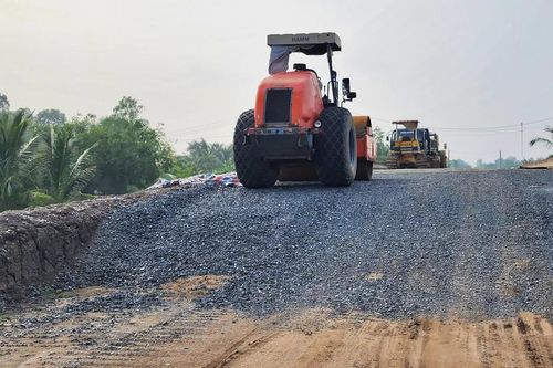 Cà Mau: Bàn giao 100% mặt bằng sạch, đường Phước Long - Ba Đình tăng tốc thi công