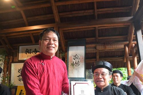 'Nét chữ An nhiên' - kể chuyện di sản qua thư pháp