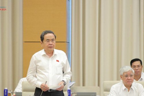 Chủ tịch Quốc hội Trần Thanh Mẫn ký ban hành Nghị quyết điều chỉnh chương trình lập pháp
