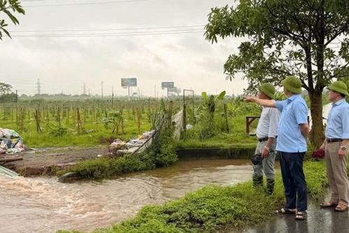 Mưa lớn kéo dài đe dọa sản xuất kinh doanh của HTX
