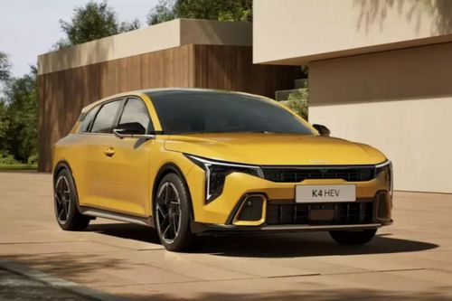 Kia K4 Hybrid ra mắt châu Âu với hai thiết kế thân xe