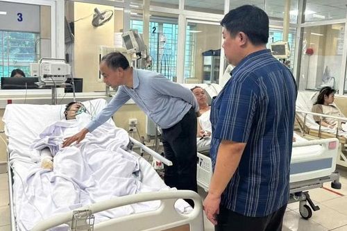 Vụ cháy 5 người chết ở Hà Nội: Bộ Y tế hỏa tốc yêu cầu dốc toàn lực cứu nạn nhân