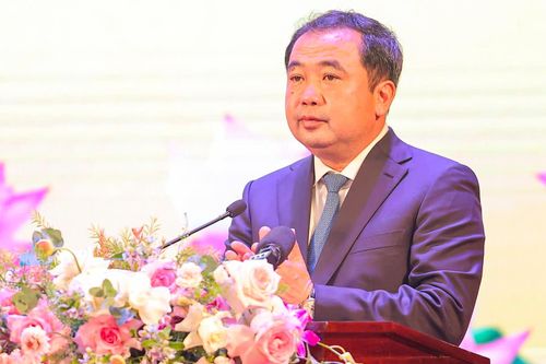 Bí thư Hà Nội: Học không phải để hoàn thiện hồ sơ mà để nâng tầm tư duy