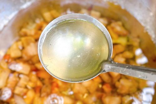 Từ khi phát hiện cách làm mỡ lợn từ nồi cơm điện, 'đời tôi sang trang'