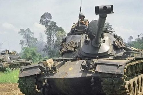 Xe tăng M48 Patton: Vì sao tháp pháo hình cầu trở thành đặc điểm nhận diện?