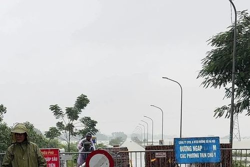 Nhiều tuyến tỉnh lộ phía Tây ngập sâu, cấm phương tiện qua lại