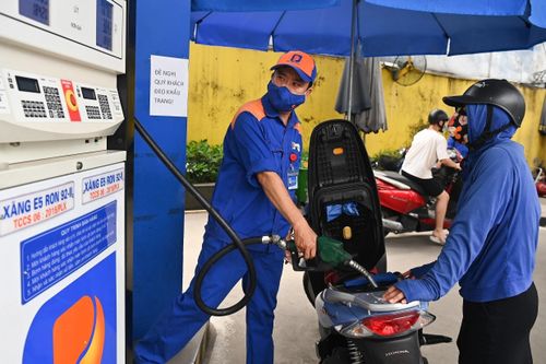 Petrolimex bán sạch cổ phiếu quỹ
