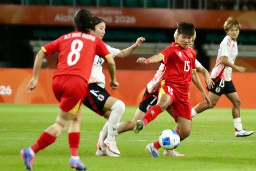 Tuyển nữ Việt Nam thua 8 bàn trước Nhật Bản