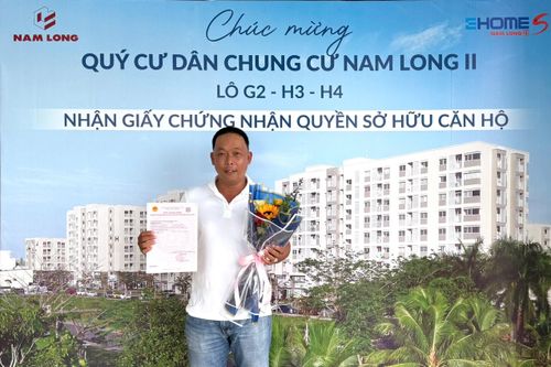 Nam Long II Central Lake ghi dấu cột mốc bàn giao sổ hồng cho cư dân