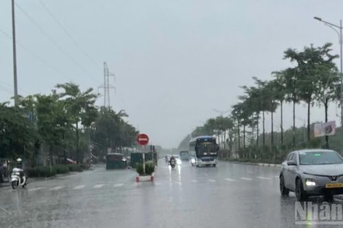 Thời tiết ngày 17/9: Bắc Bộ, Trung Bộ tiếp tục có mưa vừa, mưa to