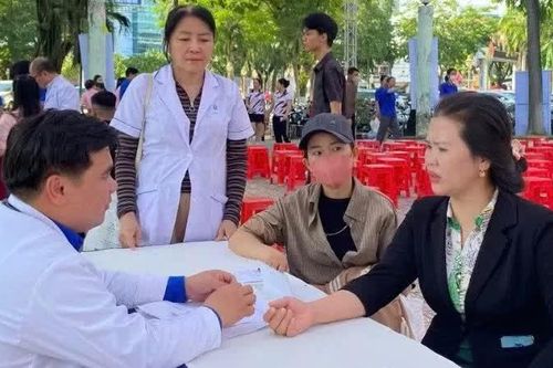 Chủ động chăm sóc và nâng cao sức khỏe toàn dân