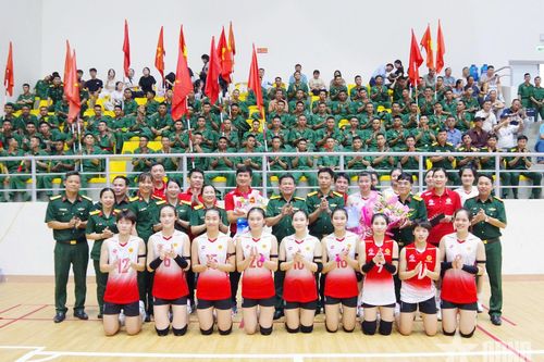 Hai đội bóng chuyền Quân đội bảo vệ thành công ngôi vô địch U23 quốc gia