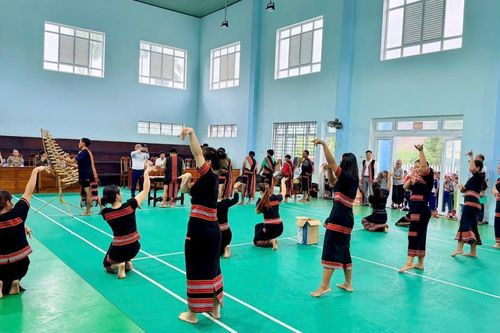 Đồng bào Giẻ Triêng của Đà Nẵng tham gia Chương trình Vui Tết độc lập tại Hà Nội