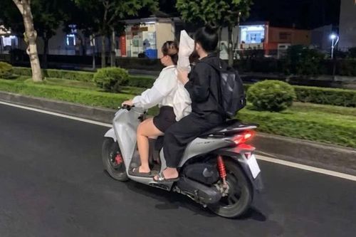 Trước ngầu, sau rầu!