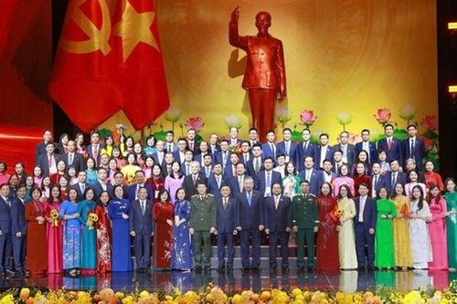 Tiếp tục đổi mới công tác thi đua, khen thưởng tạo động lực phát triển đất nước trong giai đoạn mới