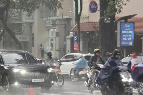 Hà Nội: Chi tiết các tuyến đường úng ngập, đọng nước sau mưa lớn 80–160mm