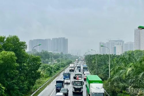 Nhiều điểm ngập lụt kéo dài đến 10 tiếng ở Hà Nội nay khô ráo sau 30 phút