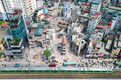 Rào chắn đường Nguyễn Trãi theo từng đoạn phục vụ thi công Vành đai 2,5