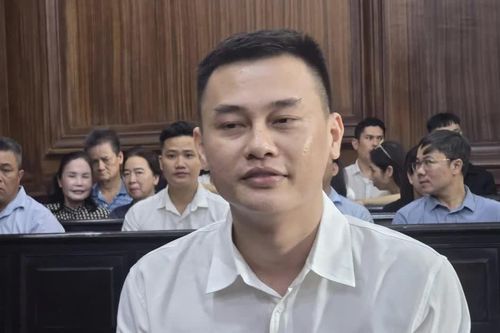 'Trùm siêu xe' Phan Công Khanh hầu tòa