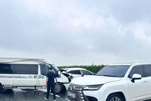 Công an Hà Nội điều tra vụ Lexus lạng lách, chặn xe trên cao tốc dẫn đến tai nạn