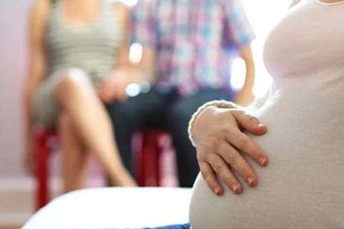 Người phụ nữ nhận hơn 1 tỷ đồng để tổ chức việc mang thai hộ