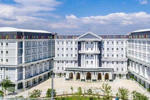 Hàng trăm trung tâm ngoại ngữ, tin học ở TPHCM bị giải thể, thu hồi quyết định