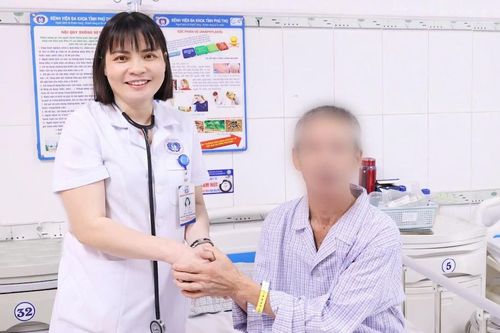 Cứu sống người đàn ông ngừng tim hai lần liên tiếp